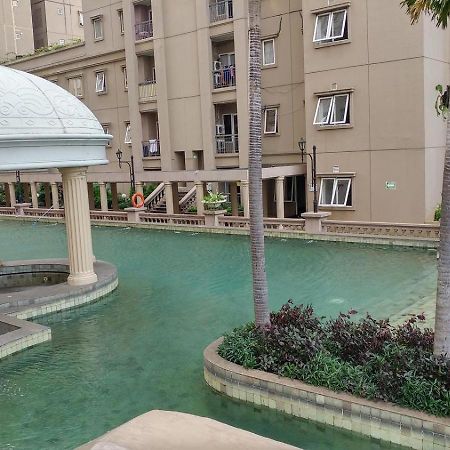 3Br Grand Palace With Private Bathtub By Travelio ジャカルタ エクステリア 写真