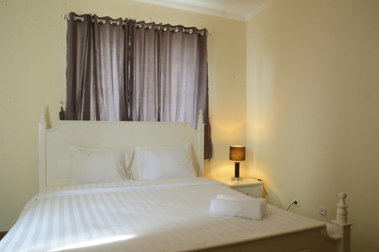 3Br Grand Palace With Private Bathtub By Travelio ジャカルタ エクステリア 写真